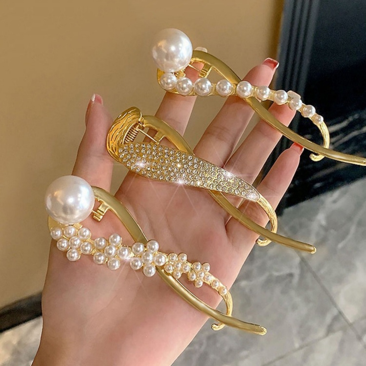 Elegant Glitter Pearl Hair Cli - Lifestyle In Korean 评论和价格
